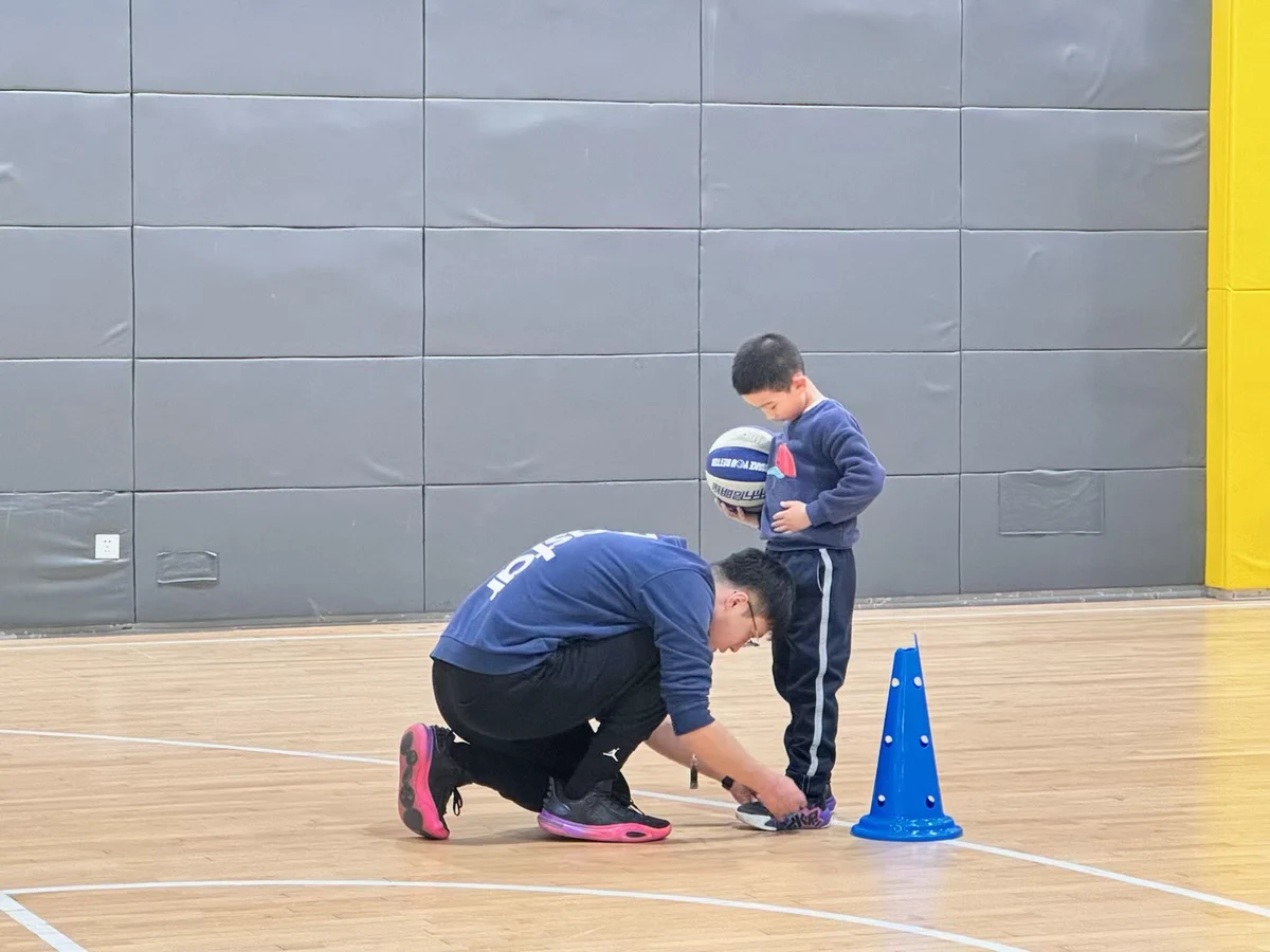 青少年大前锋如何进行高效训练?_0